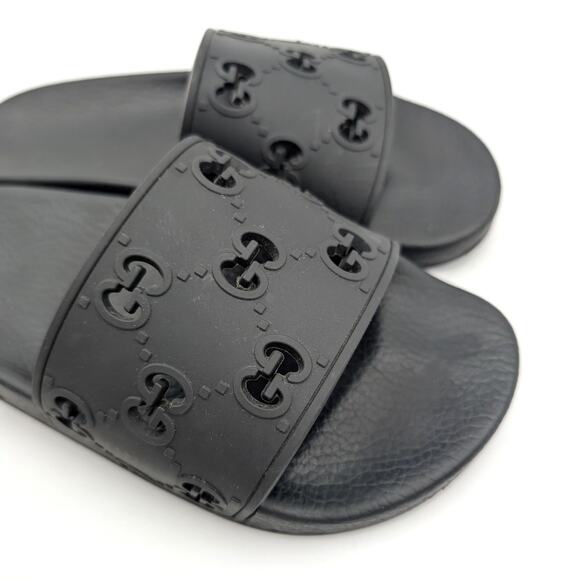 Gucci Black Rubber GG Laser Cut Pool Slide Sandals Unisex Size US W6 EU37 - Picture 9 of 11